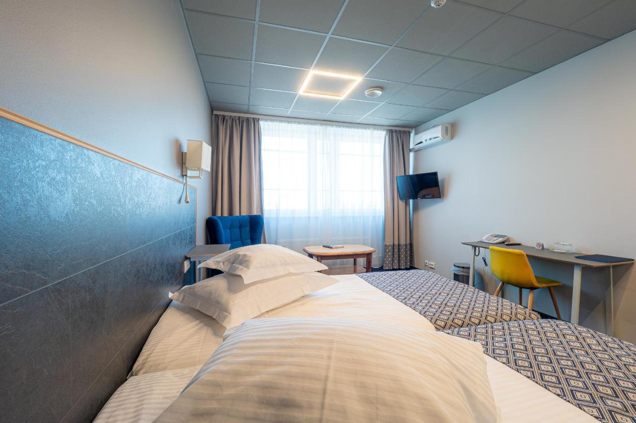 Centrum Hotel Viljandi Вільянді Екстер'єр фото