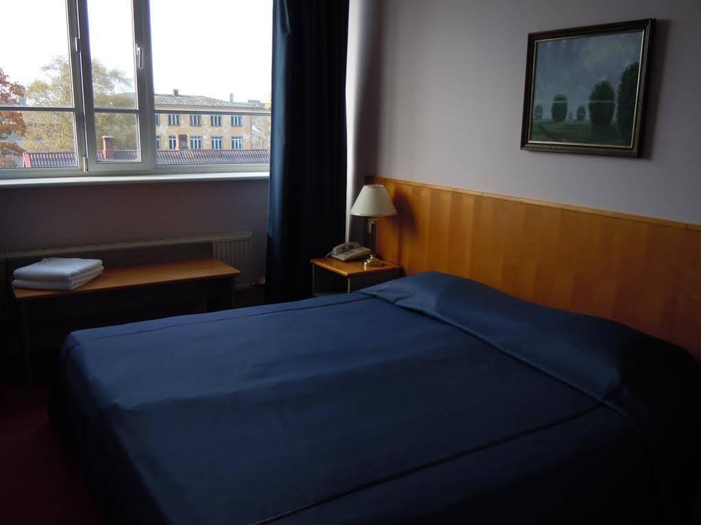 Centrum Hotel Viljandi Вільянді Екстер'єр фото