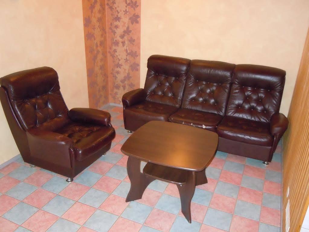 Centrum Hotel Viljandi Вільянді Екстер'єр фото