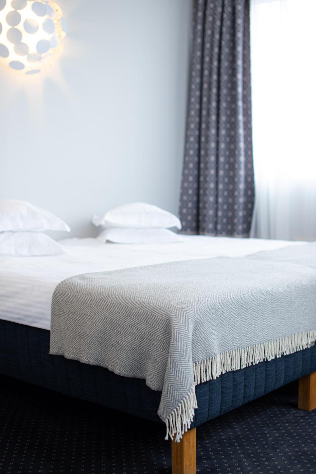 Centrum Hotel Viljandi Вільянді Екстер'єр фото