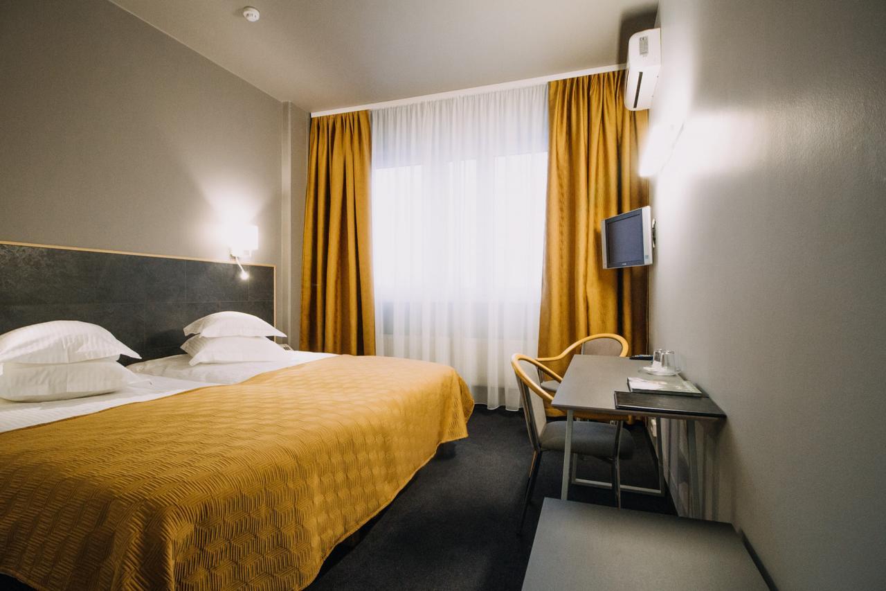 Centrum Hotel Viljandi Вільянді Екстер'єр фото