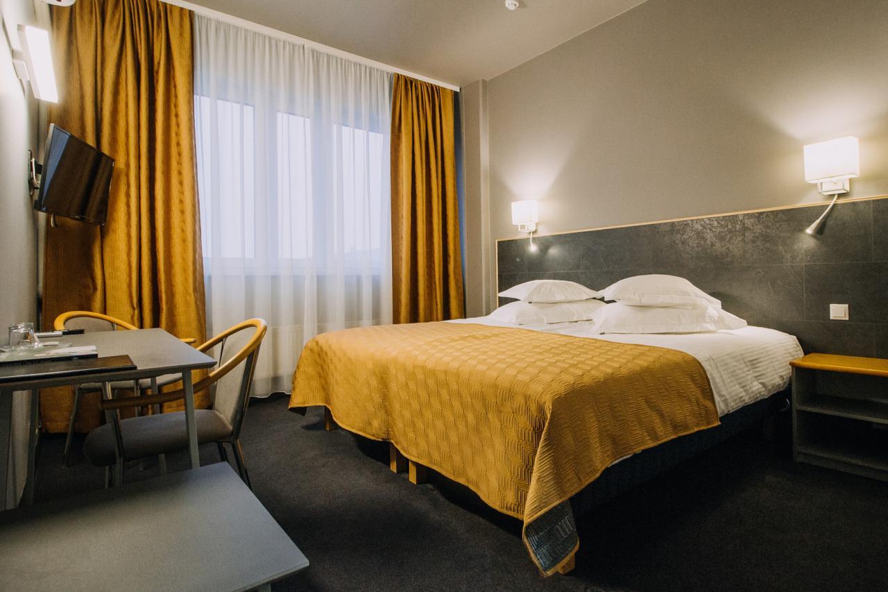 Centrum Hotel Viljandi Вільянді Екстер'єр фото